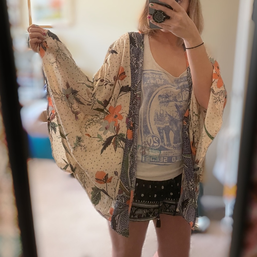 NWT Floral Kimono Cardigan